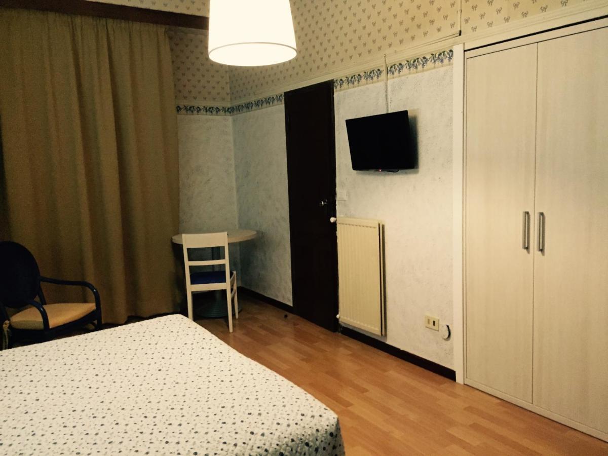 Hotel Biondi Montecatini Terme Chambre photo